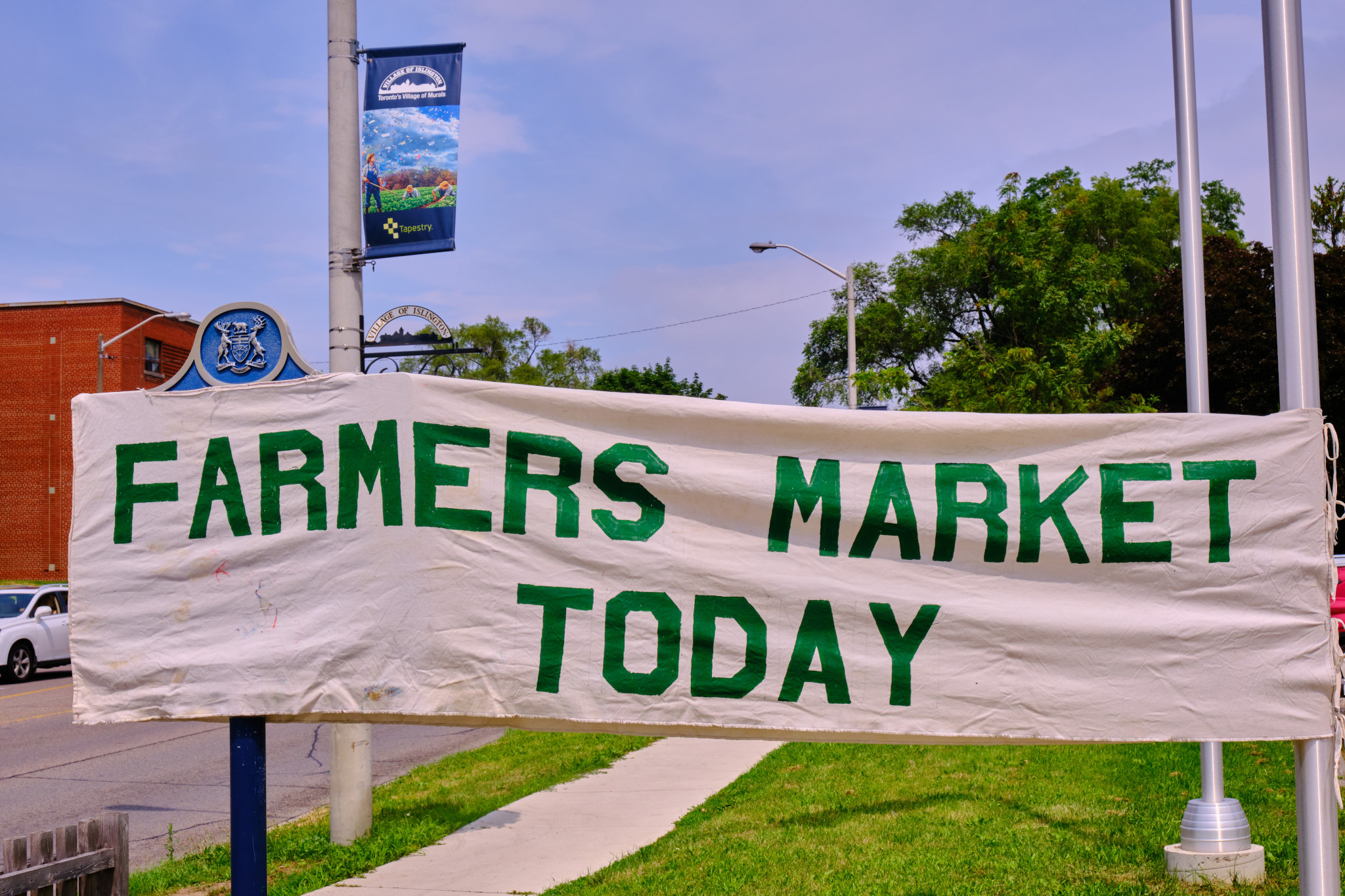 Become a Vendor at the Farmers’ Market — Deadline April 7